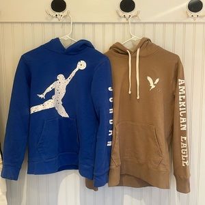 American Eagle Brown Sweatshirt & Air Jordan Blue Sweatshirt